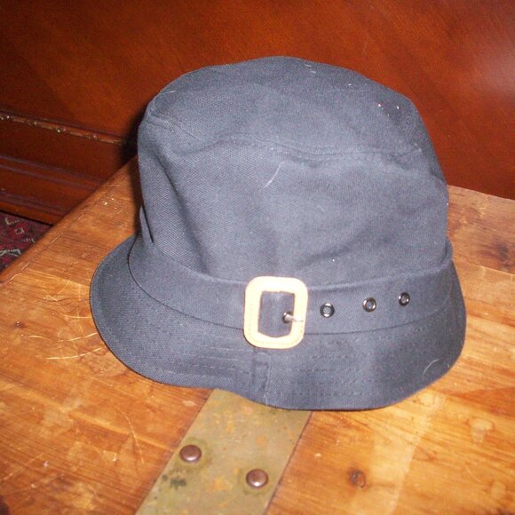 Burberry LONDON Bucket Hat women's size Medium 100% Cotton Buckle Crown Retro - Picture 1 of 5
